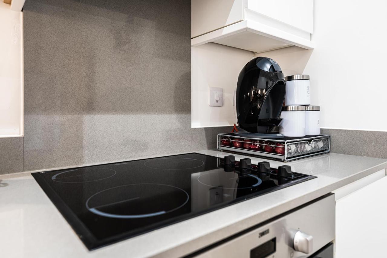 Staines-upon-Thames Mission Wave - Venture Apartment מראה חיצוני תמונה