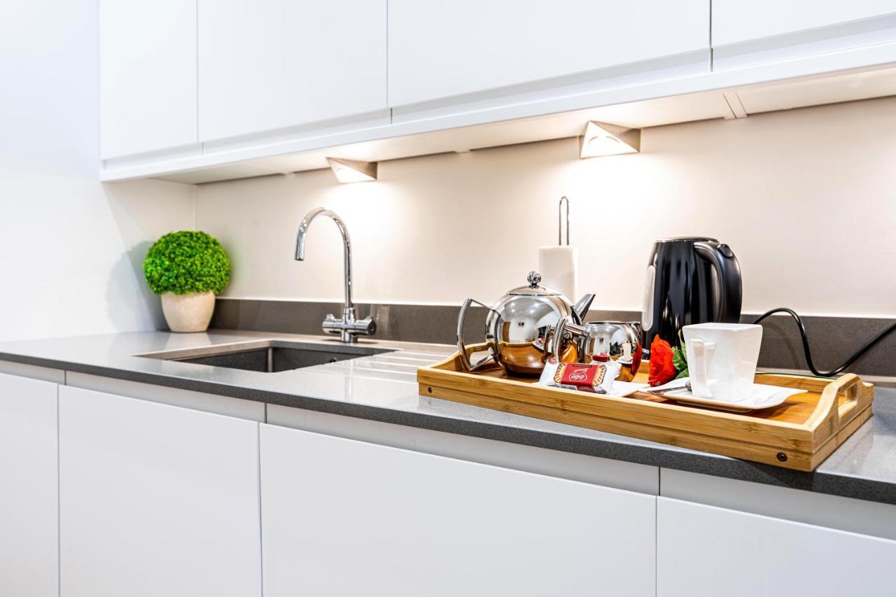 Staines-upon-Thames Mission Wave - Venture Apartment מראה חיצוני תמונה