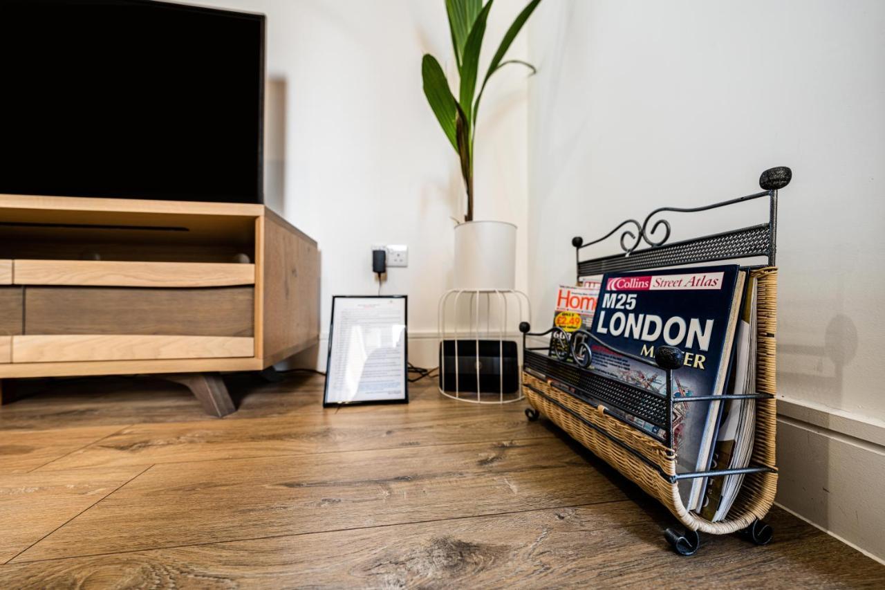 Staines-upon-Thames Mission Wave - Venture Apartment מראה חיצוני תמונה