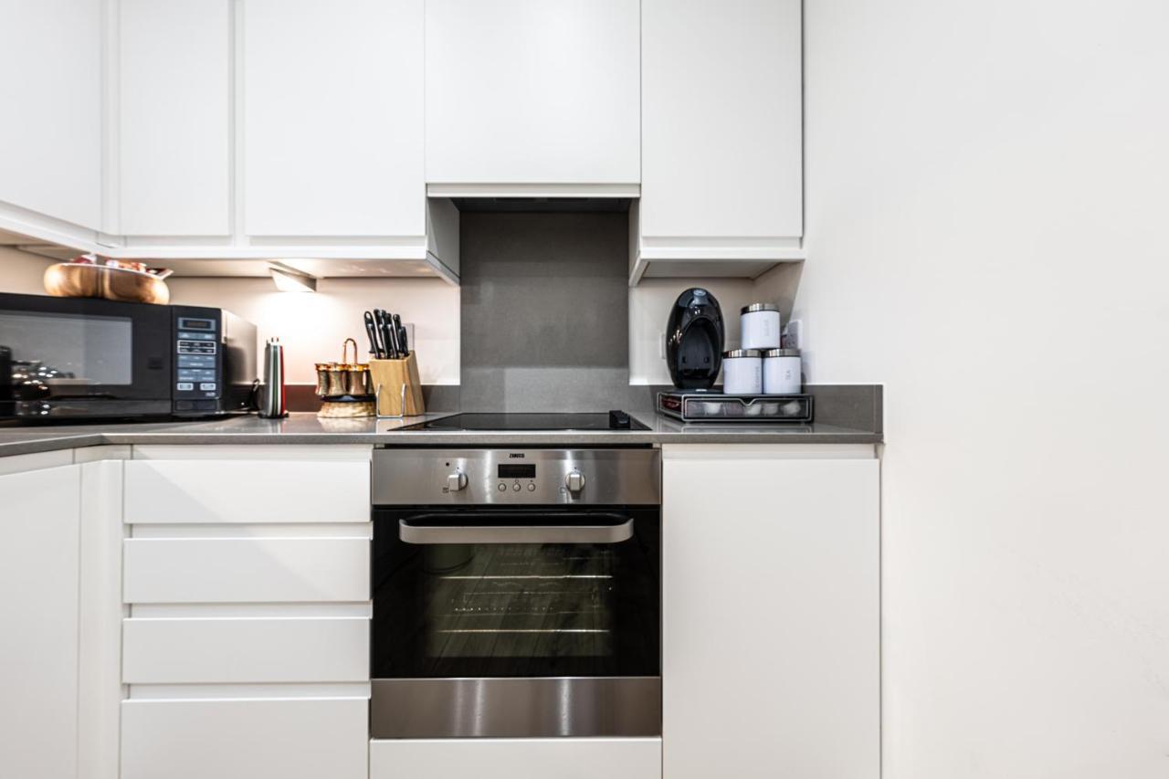 Staines-upon-Thames Mission Wave - Venture Apartment מראה חיצוני תמונה